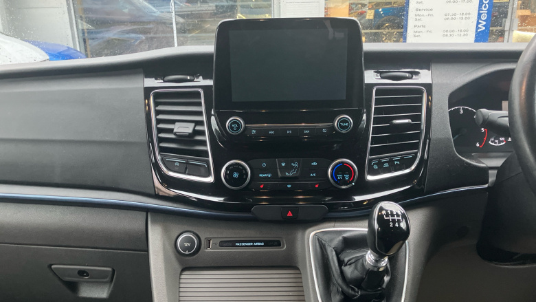 Ford Tourneo Custom Transit Custom Tourneo L1 Diesel Fwd 2.0 EcoBlue 130ps Low Roof 8 Seater Active